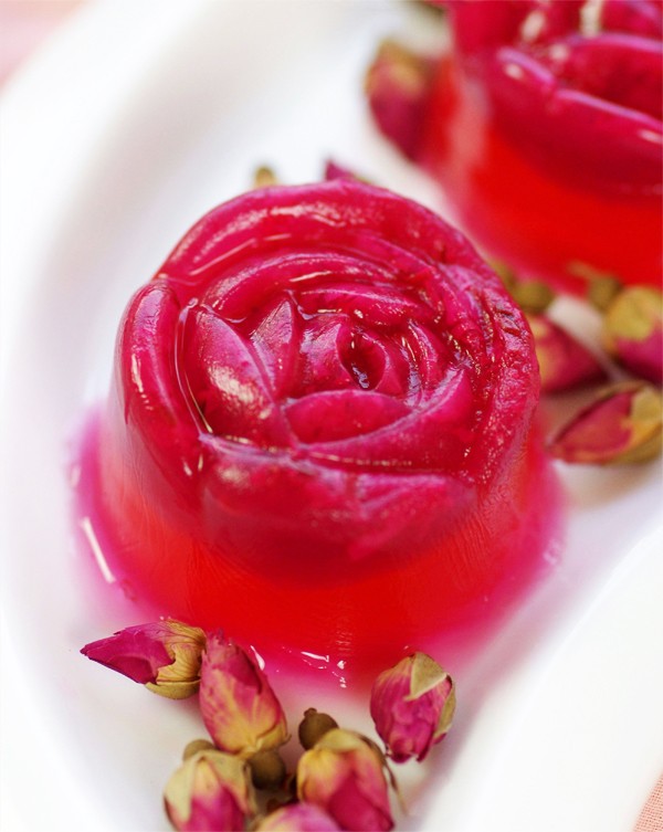 Cách làm Thạch rau câu hoa hồng ngon.