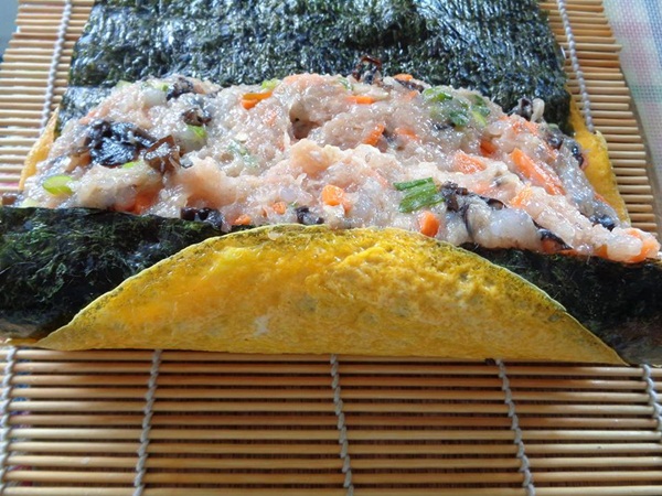 Hướng dẫn làm Chả trứng ngũ sắc ngon.
