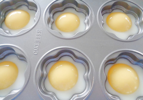 Mẹo hay Cách làm thạch xoài hình trứng.