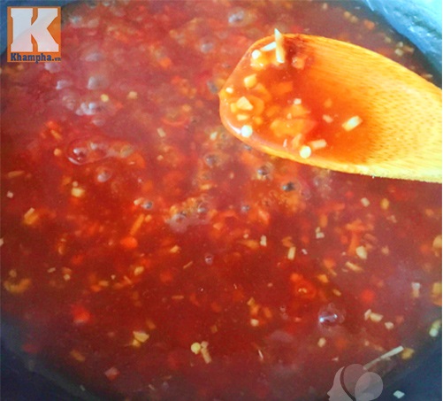 Mẹo hay Cách làm tương ớt chua cay mặn ngọt chấm nem chua rán ngon.