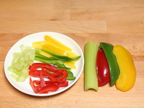 LàmMì  sốt nấm tại nhà.