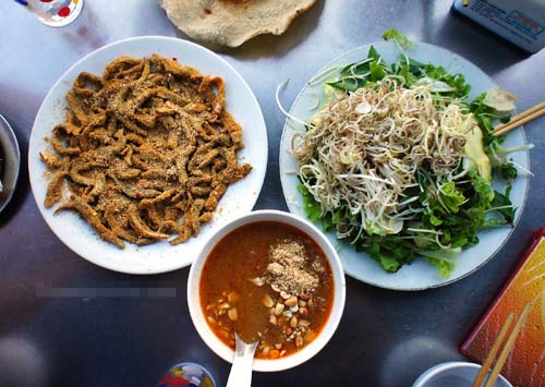 LàmTop 10 món ăn ngon Đà Nẵng tại nhà.