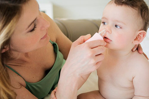 Tìm hiểu 3 bài thuốc trị  sổ mũi đơn giản cho bé mới nhất.