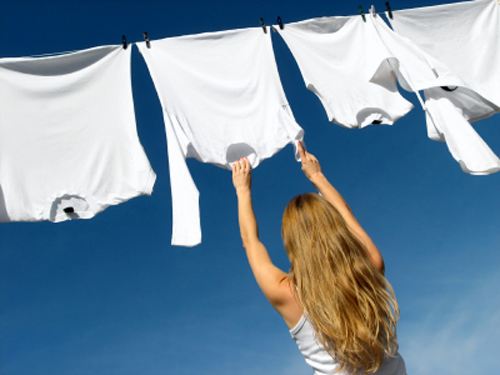 Tìm hiểu Giặt quần áo trắng tinh mới nhất.