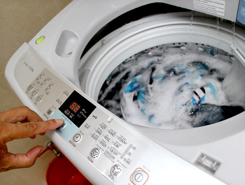Tìm hiểu Mẹo sử dụng máy giặt tiết kiệm điện mới nhất.